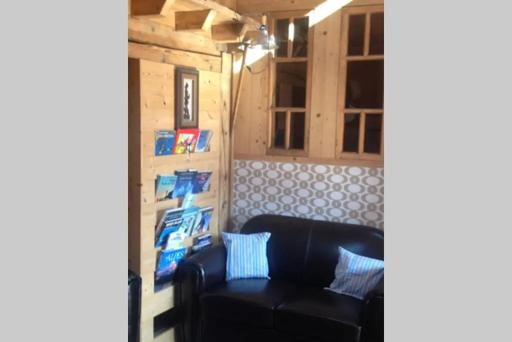 샬레 Les Clefs Beautiful, Atypical Loft In The Aravis 빌라